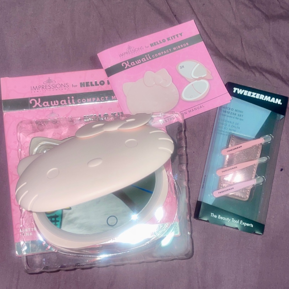 Hello Kitty Compact Mirror and Tweezerman Tweezer Set